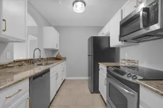 Photo #5: O6344762 Listing 