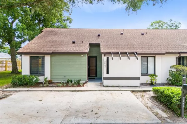 MLS: O6344784 Condo For Sale