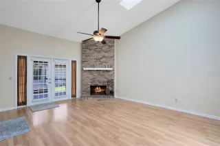 Photo #2: O6344784 Listing 