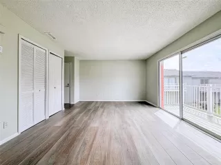 Photo #3: O6344876 Listing