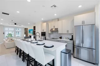 Photo #4: O6344980 Listing