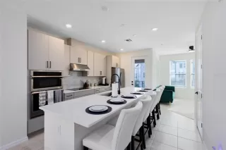 Photo #5: O6344980 Listing