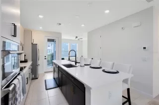 Photo #6: O6344980 Listing