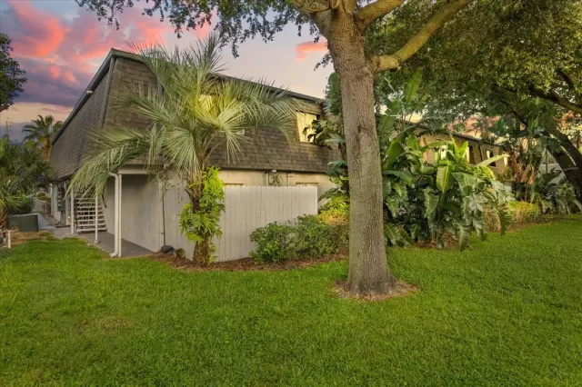 MLS: O6344983 Condo For Sale