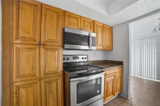 Photo #6: O6345043 Listing 