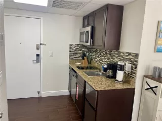 Photo #6: O6345074 Listing 