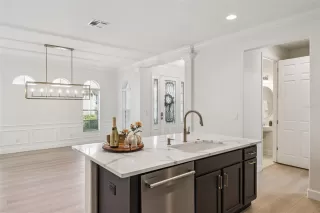 Photo #6: O6345075 Listing 