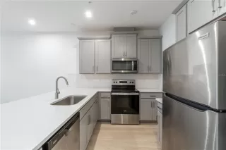 Photo #6: O6345329 Listing