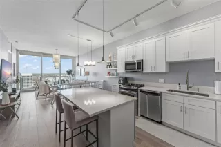 Photo #1: O6345482 Listing