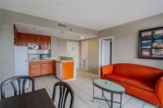 Photo #4: O6345649 Listing 