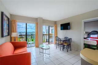 Photo #5: O6345649 Listing 