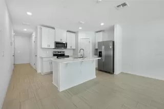 Photo #1: O6345655 Listing