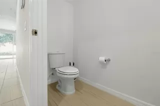 Photo #5: O6345655 Listing