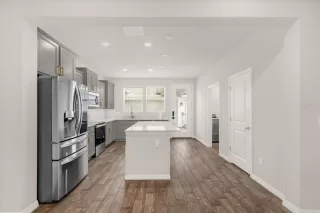 Photo #4: O6345683 Listing