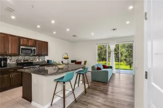 Photo #6: O6345732 Listing