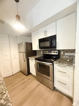 Photo #4: O6345771 Listing