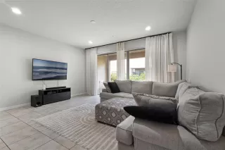 Photo #6: O6345816 Listing 