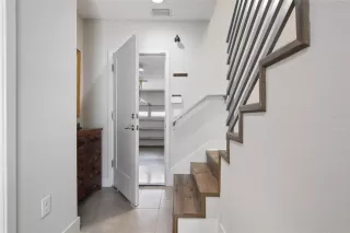 Photo #6: O6345886 Listing