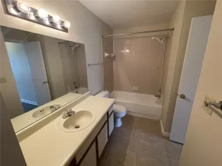 Photo #5: O6345997 Listing