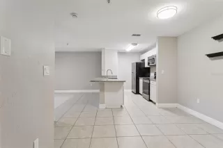 Photo #5: O6346004 Listing 