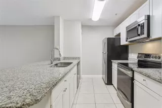 Photo #6: O6346004 Listing 