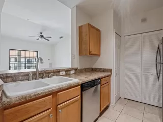 Photo #4: O6346050 Listing