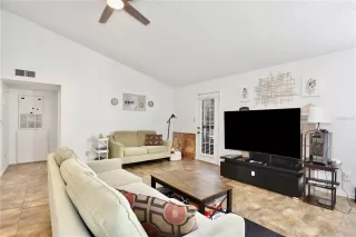 Photo #2: O6346073 Listing