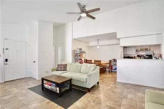 Photo #4: O6346073 Listing