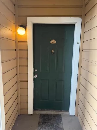 Photo #1: O6346140 Listing