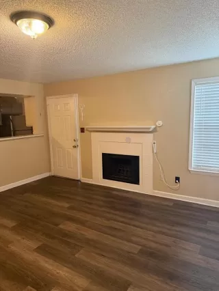 Photo #2: O6346140 Listing