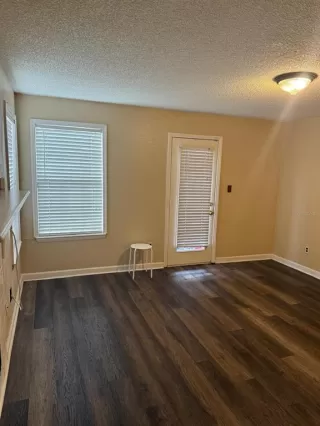 Photo #5: O6346140 Listing