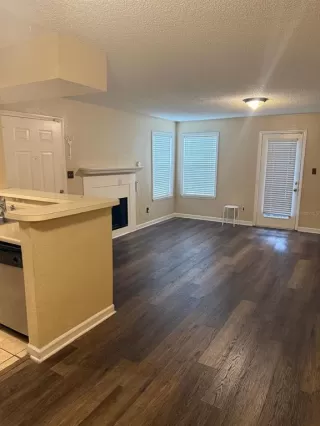 Photo #6: O6346140 Listing