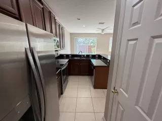 Photo #5: O6346181 Listing