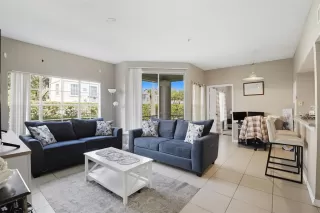 Photo #2: O6346311 Listing