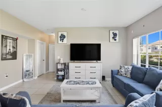 Photo #4: O6346311 Listing