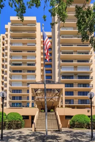 Photo #2: O6346413 Listing