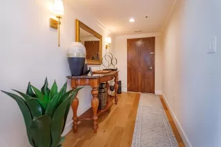 Photo #3: O6346413 Listing