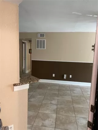 Photo #4: O6346464 Listing