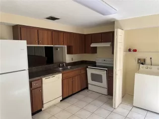 Photo #1: O6346554 Listing