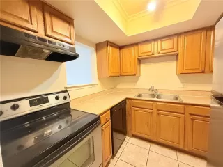 Photo #1: O6346574 Listing