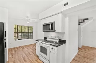 Photo #6: O6346663 Listing 