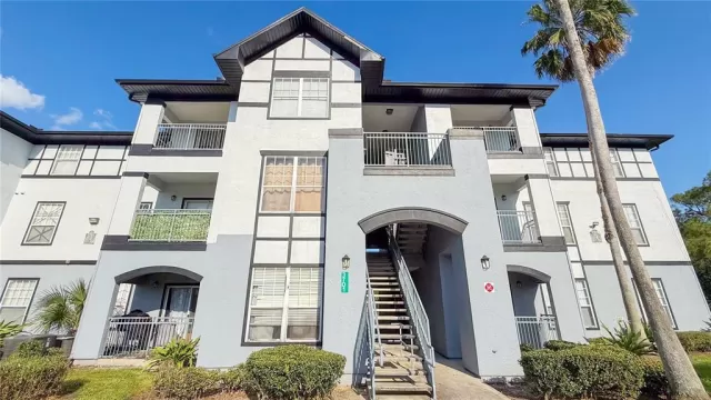 MLS: O6346691 Condo For Sale