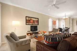 Photo #5: O6346693 Listing 