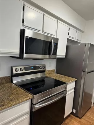 Photo #5: O6346769 Listing