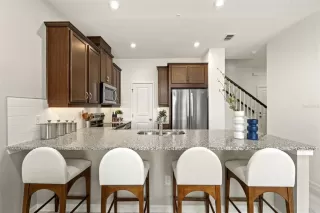 Photo #2: O6346939 Listing