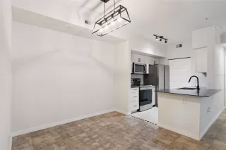 Photo #6: O6346969 Listing