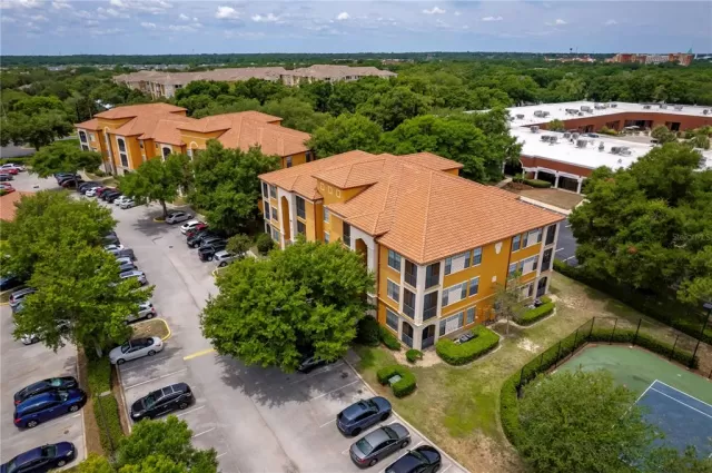 MLS: O6347079 Condo For Sale