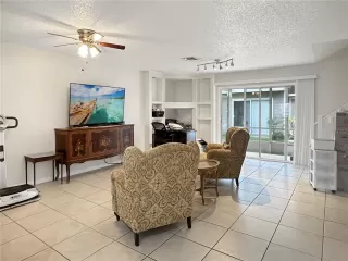 Photo #1: O6347153 Listing