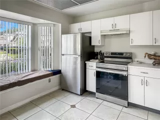 Photo #3: O6347153 Listing