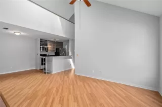 Photo #6: O6347187 Listing